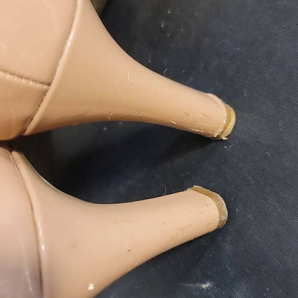 CLARKS COLLECTION ROUND TOE SLIP-ON PUMP - Picture 16 of 16